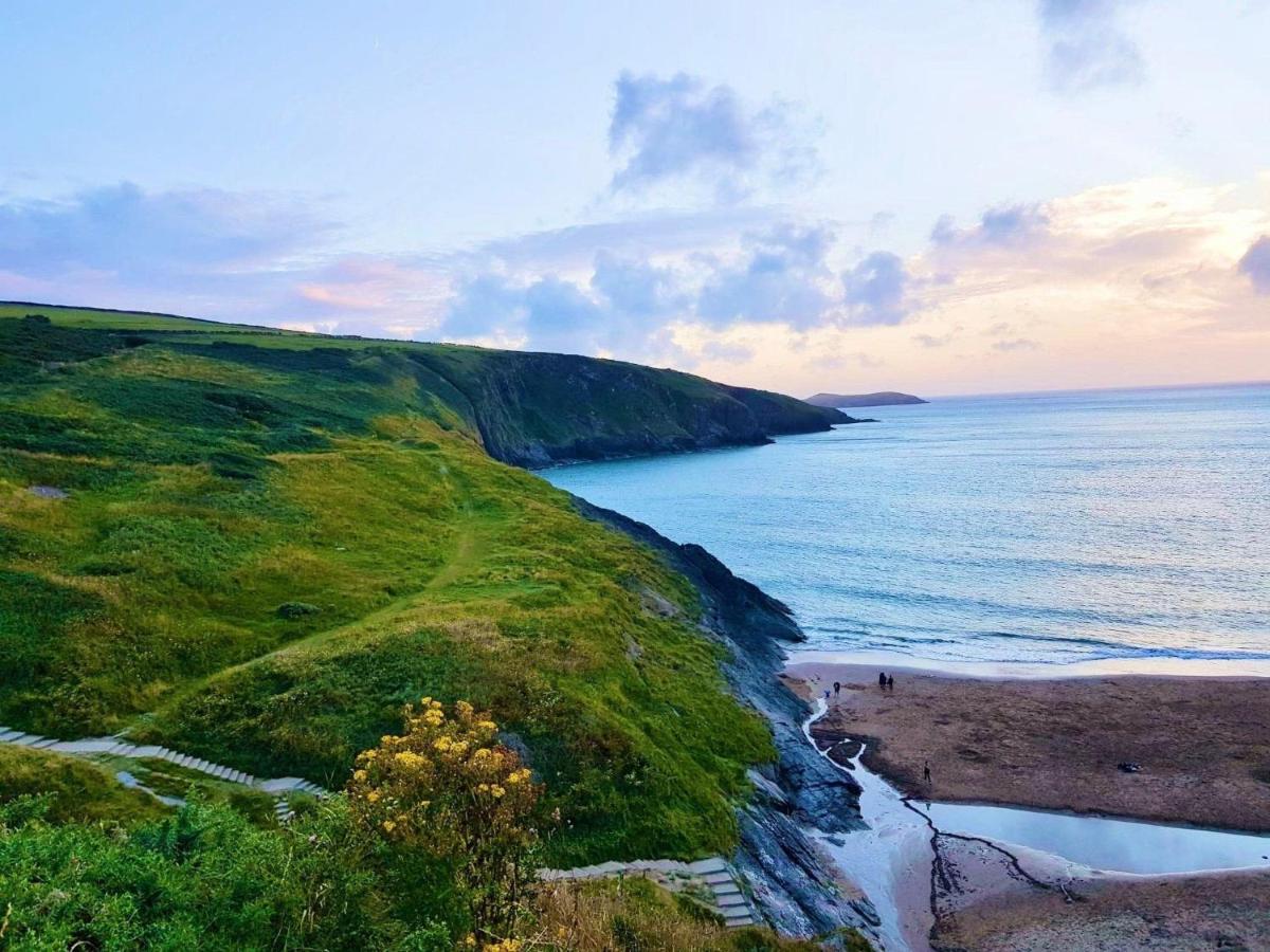 Wild Coastal Retreat At Troed Y Rhiw Aberporth, West Wales Exterior foto